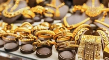 سعر الذهب عيار 21 مساء الأحد 14 ديسمبر 2025 يتراجع وسط تقلبات السوق العالمية